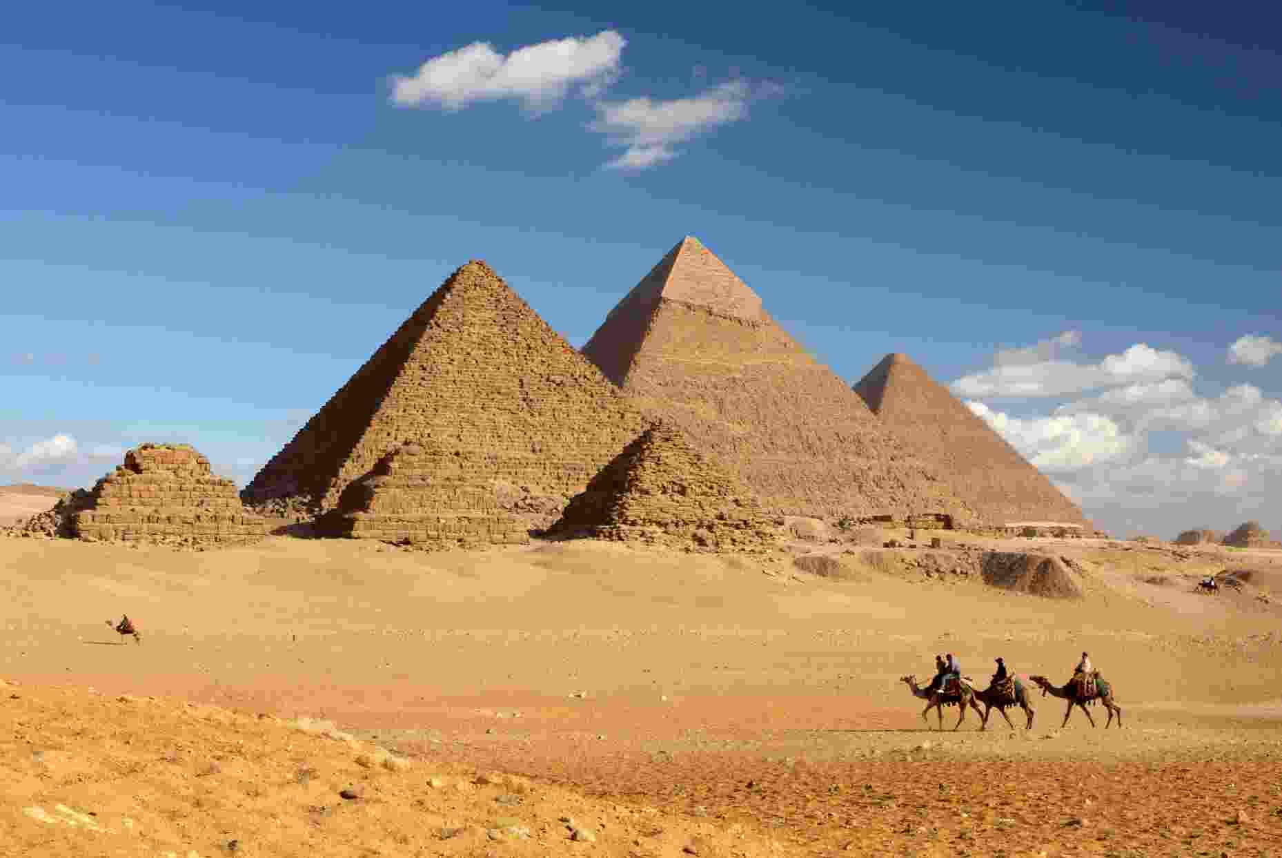 las pirámides de Giza