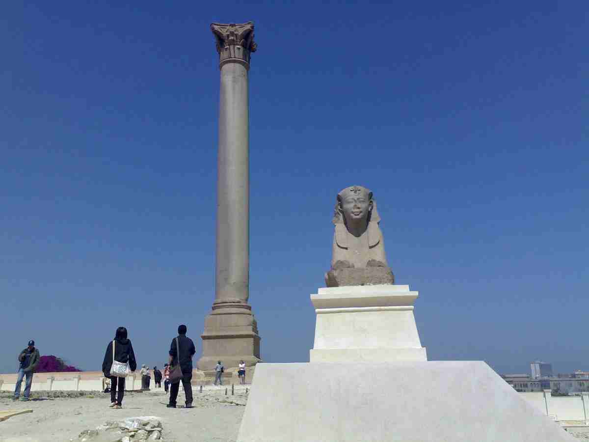 Tour por el Cairo Alejandría el Nilo y el mar rojo.