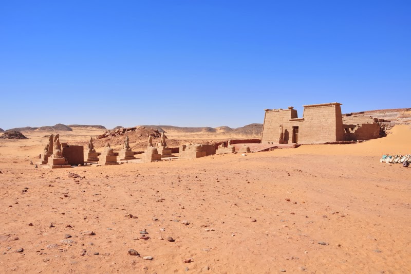 Recorrido en el lago Nasser Abu Simbel Amada templos nubios