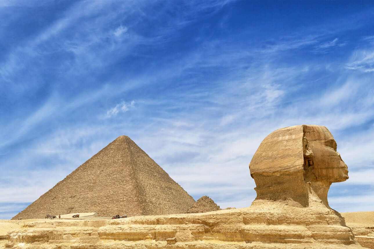 La esfinge y la pirámide de Keops