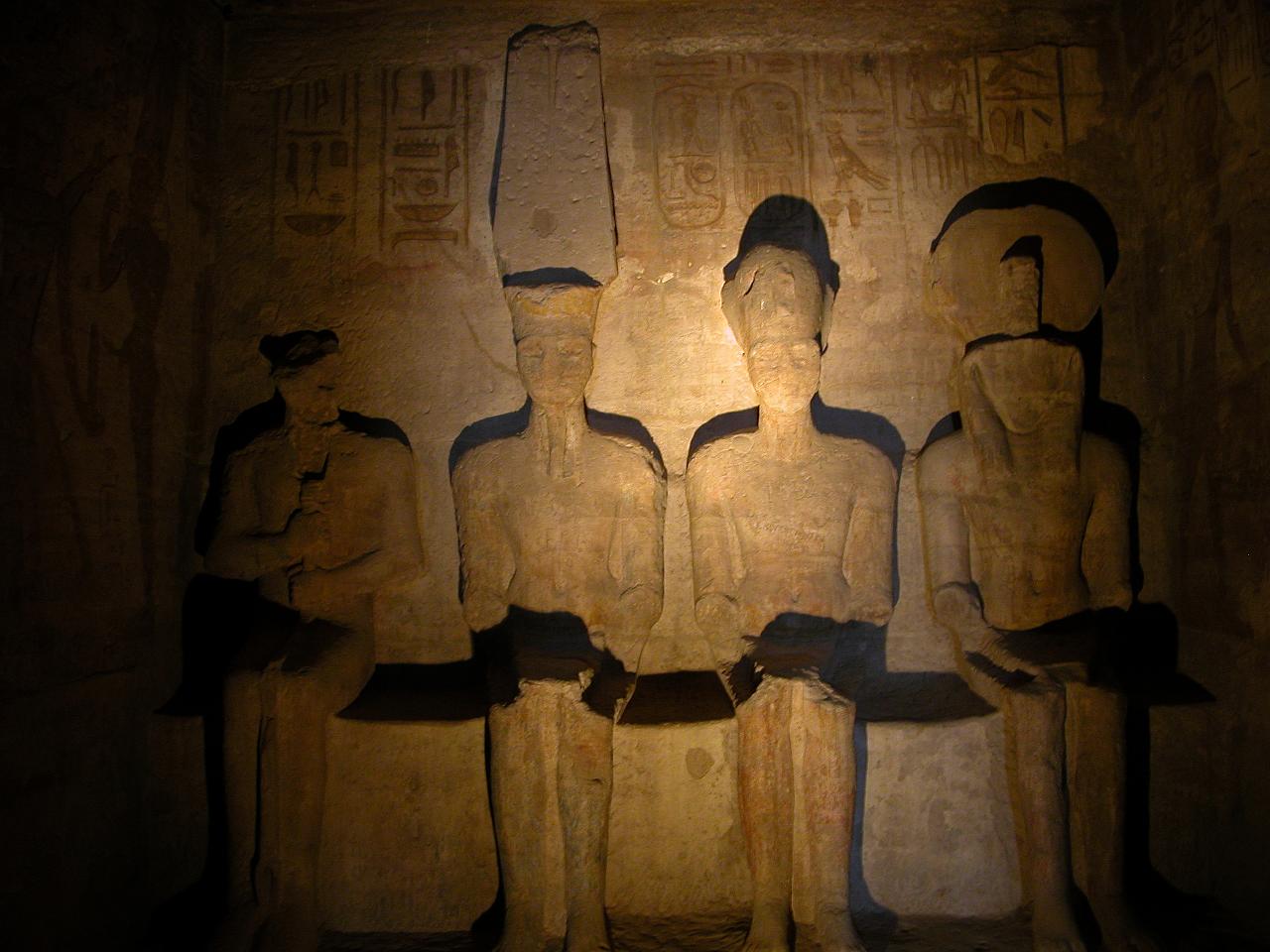Crucero por el lago Nasser Los Templos de Abu Simbel y Nubia. Crucero por el lago Nasser Los Templos de Abu Simbel y Nubia.